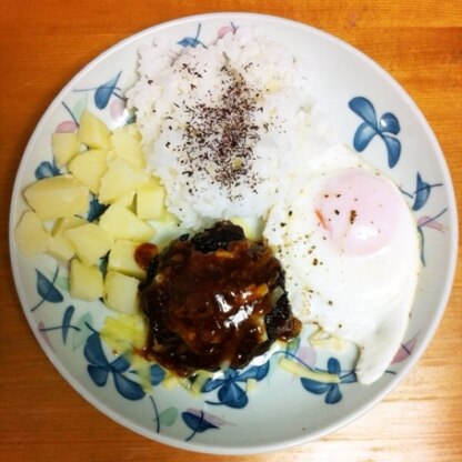 ほんの一手間でおいしいソースができて嬉しいです☆肉の旨味を使うなんてすごい！